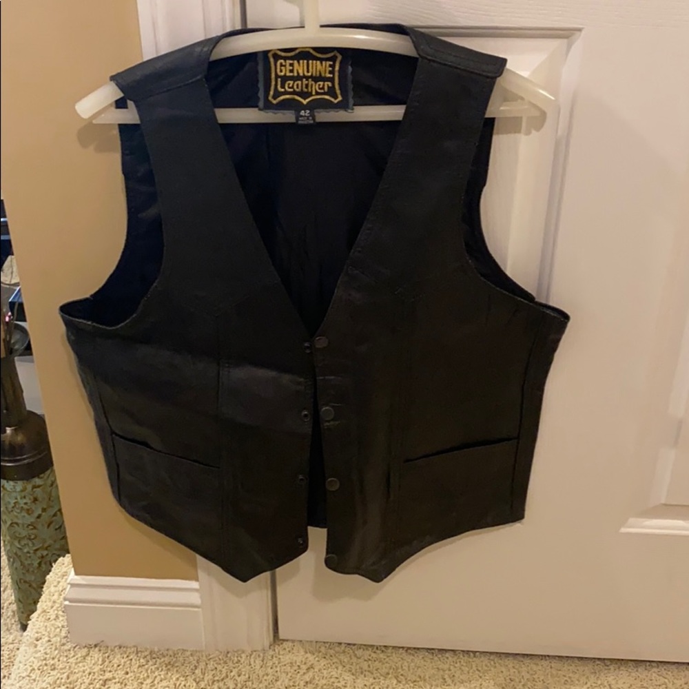 Men’s Leather Vest